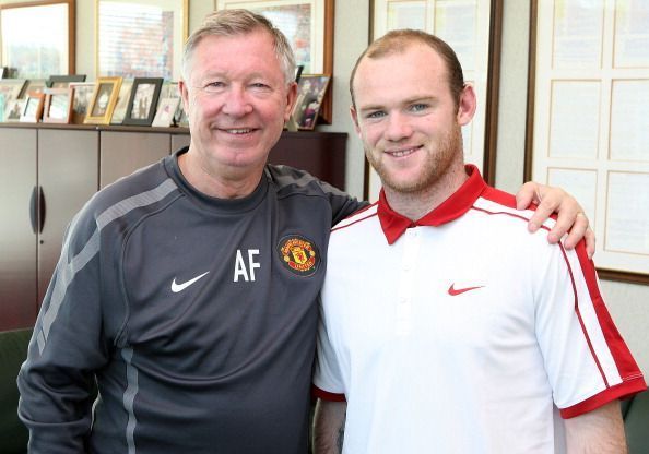 Wayne Rooney contract 2010 transfer request Manchester United