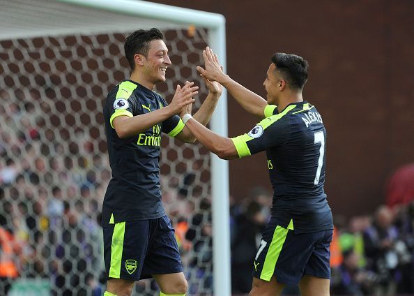 Mesut Ozil Alexis Sanchez