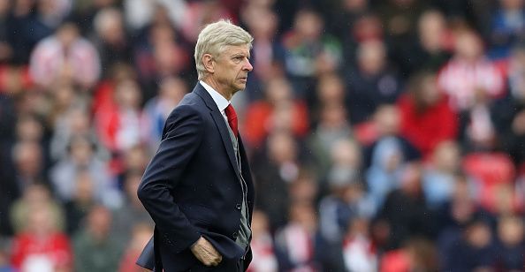 Stoke City v Arsenal - Premier League : News Photo