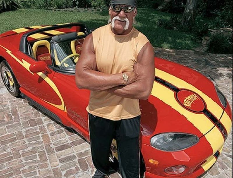 Hulkamania on the car as well