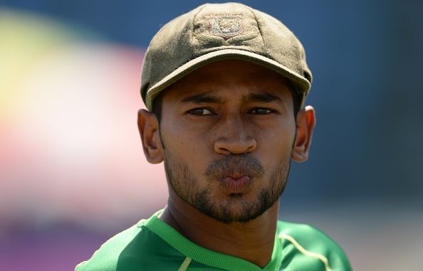 Bangladesh v England - First Test: Day Five : News Photo