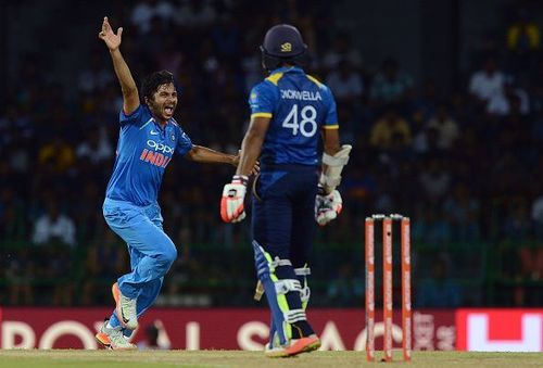 Shardul Thakur in action on his debut