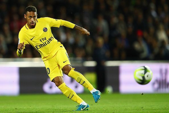 Metz v Paris Saint Germain - Ligue 1