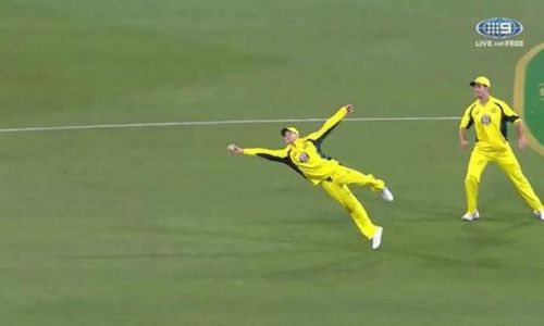 Australia's Smith taking a one-handed catch 