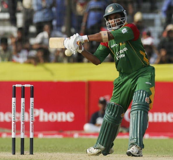 Bangladesh v Australia - 2nd ODI