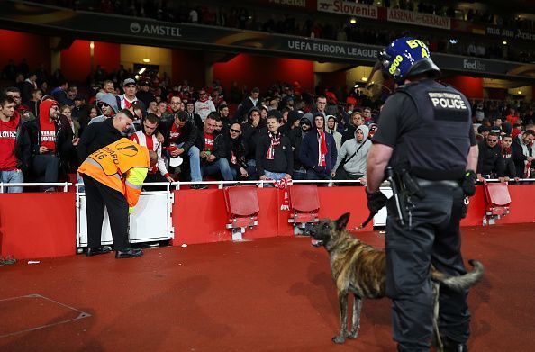 Arsenal FC v 1. FC Koeln - UEFA Europa League