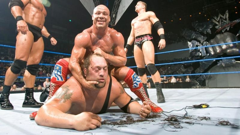 Kurt Angle shaves Big Show&#039;s head