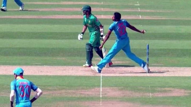 Jasprit Bumrah&#039;s no-ball cost India dearly in the ICC Champions Trophy 2017
