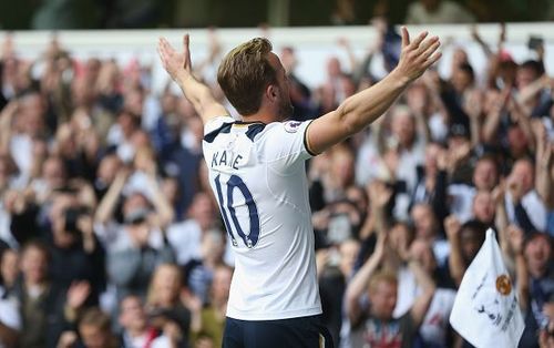 Harry Kane celebrates scoring against Man United