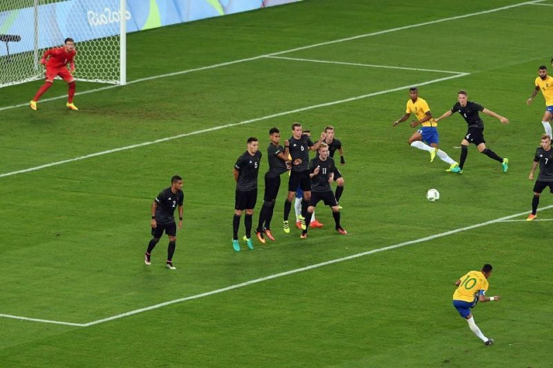 Neymar scores a free kick against Germany in the Olympics final 