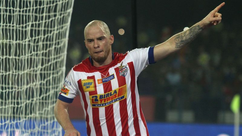 Iain Hume