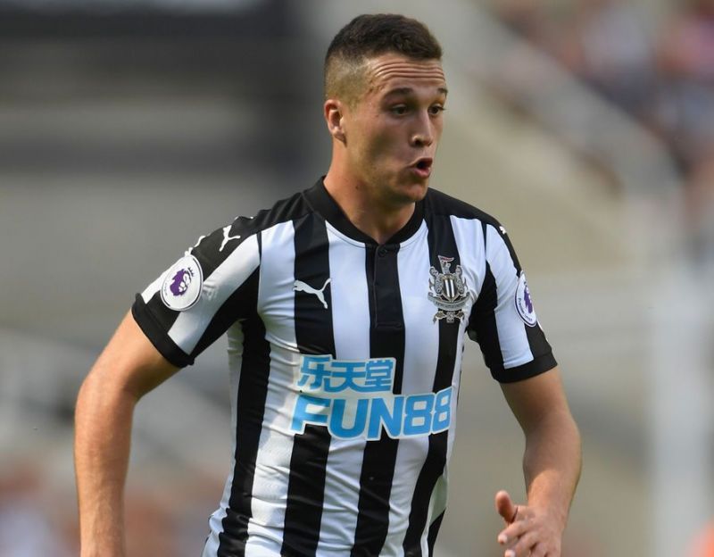 Manquillo continues to struggle
