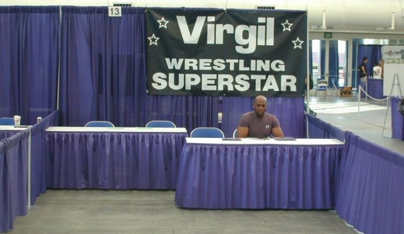 Virgil at an autograph signing