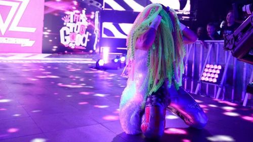 Dolph Ziggler plays dress up as fellow Superstar Naomi