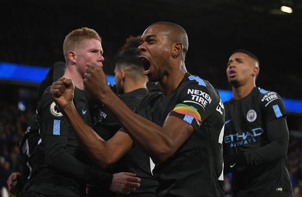 Fernandinho celebrates after City&#039;s late win away from home