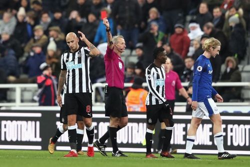 Shelvey's stupid red card was the last act of a terrible game for the Toon army