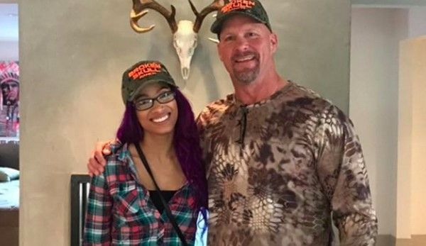 Stone Cold Steve Austin and Sasha Banks both prefer working as heels