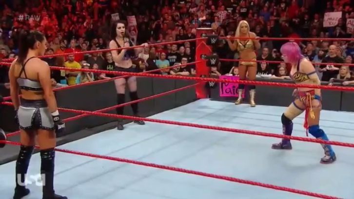 The Absolution surrounds Asuka, again.