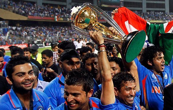 India win the 2011 World Cup at home.