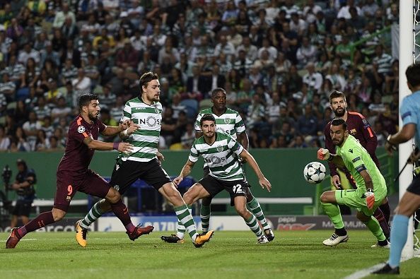 Sporting CP v FC Barcelona - UEFA Champions League