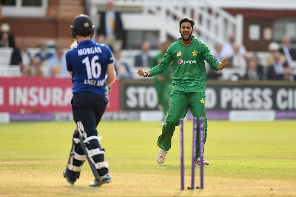 England v Pakistan - 2nd One Day International