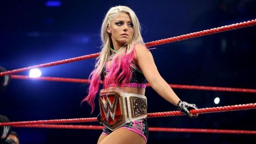 Alexa Bliss will defend her WWE Raw Women's Title in the first ever Women's Elimination Chamber match