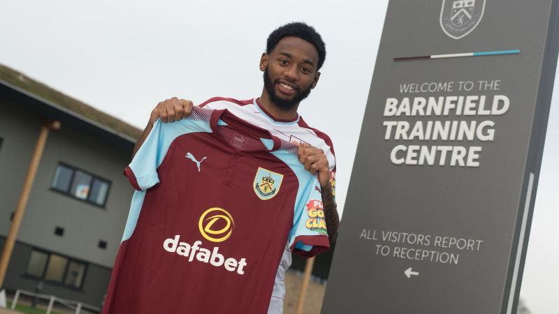 Burnley capture Spurs winger on loan