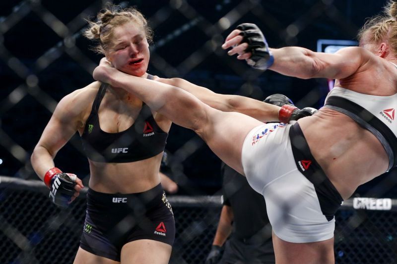 Ronda Rousey vs Holly Holm