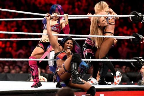 More details emerge surrounding the decision for the Women's Royal Rumble main eventing