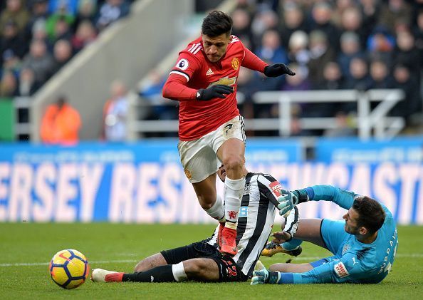 Newcastle United v Manchester United - Premier League