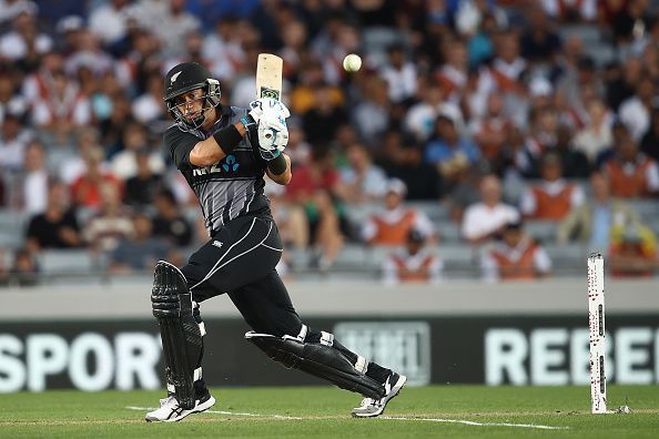 T20 Tri Series Final - New Zealand v Australia