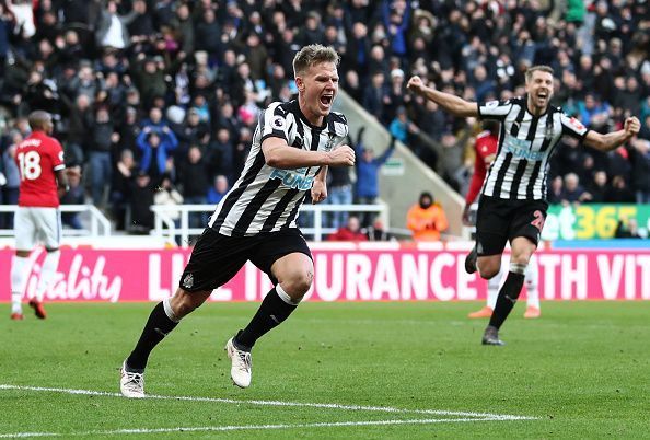 Newcastle United v Manchester United - Premier League