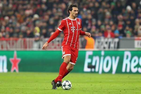 Mats Hummels average 6 defensive actions per 90 minutes under Heynckes. (Dec. 4, 2017 - Source: Alexander Hassenstein/Bongarts)