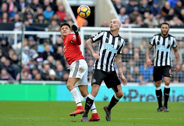 Newcastle United v Manchester United - Premier League