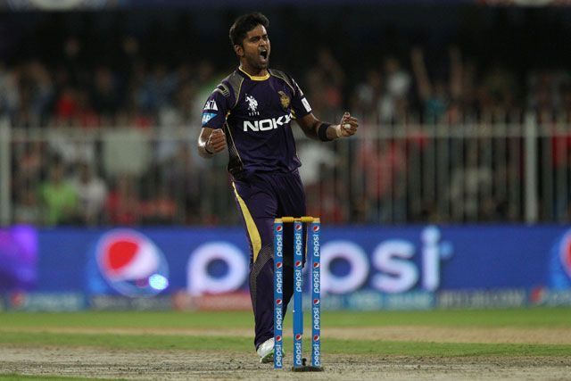 R Vinay Kumar picks up a wicket for KKR in the IPL 2014 (Image credit: NDTV Sports)