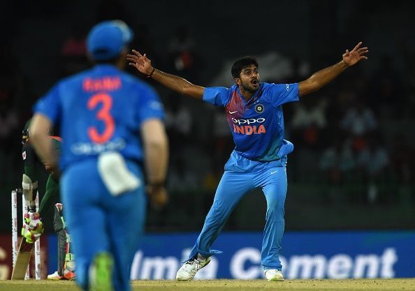 Vijay Shankar grabbed two wickets in an economical spell