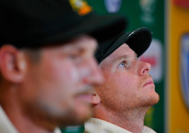 Smith admits to ball tampering