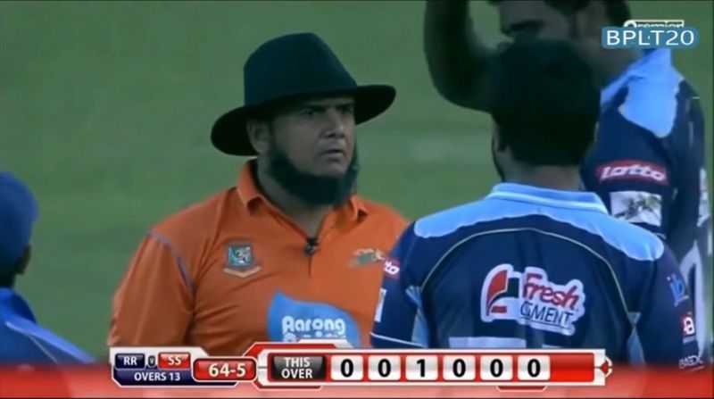 Heated Argument with umpire Tanvir Ahmed