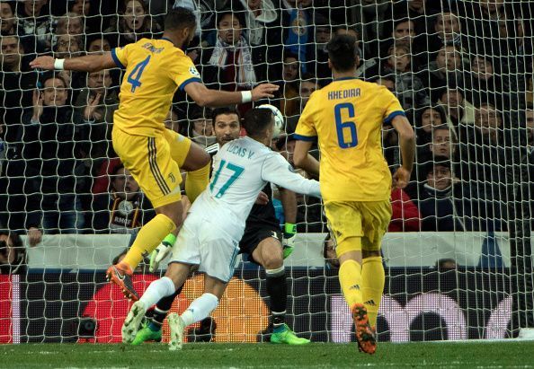 Real Madrid penalty Juventus Benatia Vazquez