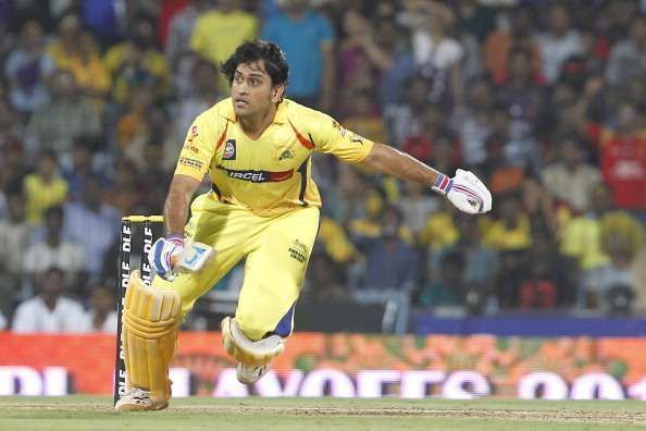 MS Dhoni bats for Chennai Super Kings 