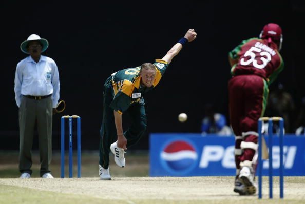 Allan Donald of South Africa and Ramnaresh Sarwan of West Indies