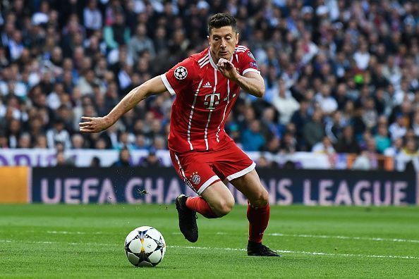 Lewandowski is scoring goals for fun in Bundesliga