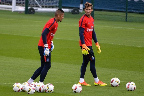 Paris Saint Germain - Training Session