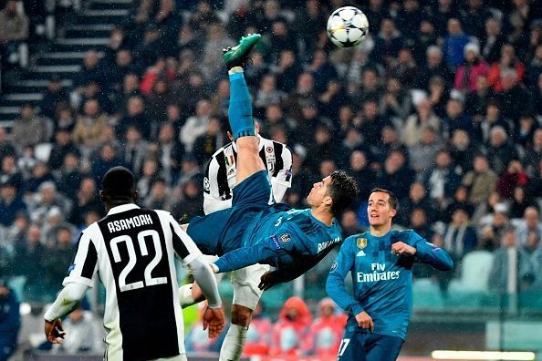 TOPSHOT-FBL-EUR-C1-JUVENTUS-REAL MADRID