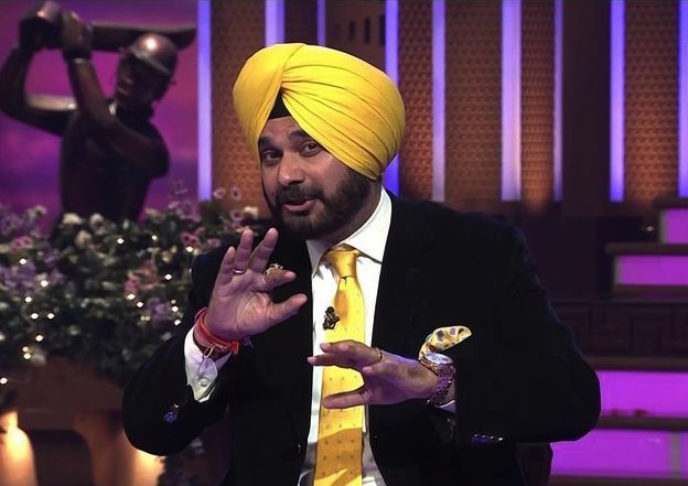 Navjot Singh Sidhu leaves you in splits with his commentary