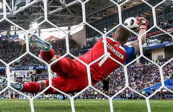 2018 FIFA World Cup group stage: Argentina 1 - 1 Iceland