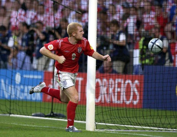 BT Sport. Football. UEFA European Championships. Euro 2004. Estadio Da Luz, Lisbon. 21st June 2004. Croatia 2 v England 4. Paul Scholes celebrates after scoring England&#039;s opening goal.
