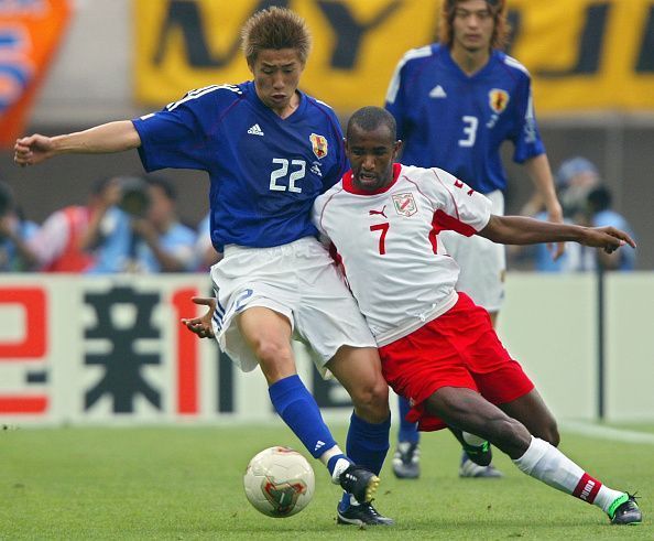 WC2002-TUN-JPN-MHADHEBI-ICHIKAWA ACTION