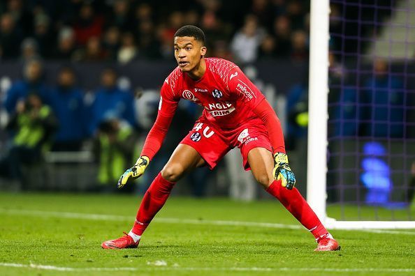 Toulouse v Paris Saint Germain - Ligue 1