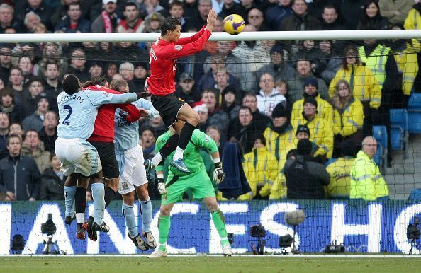 Soccer - Barclays Premier League - Manchester City v Manchester United - City of Manchester Stadium